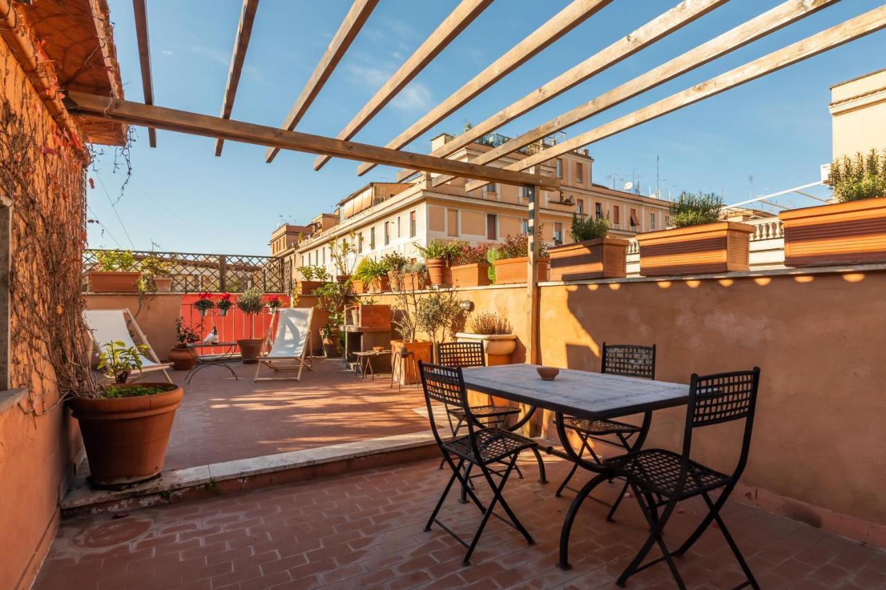 Bright And Comfy Terraced Apartment In Trastevere Rome Luaran gambar