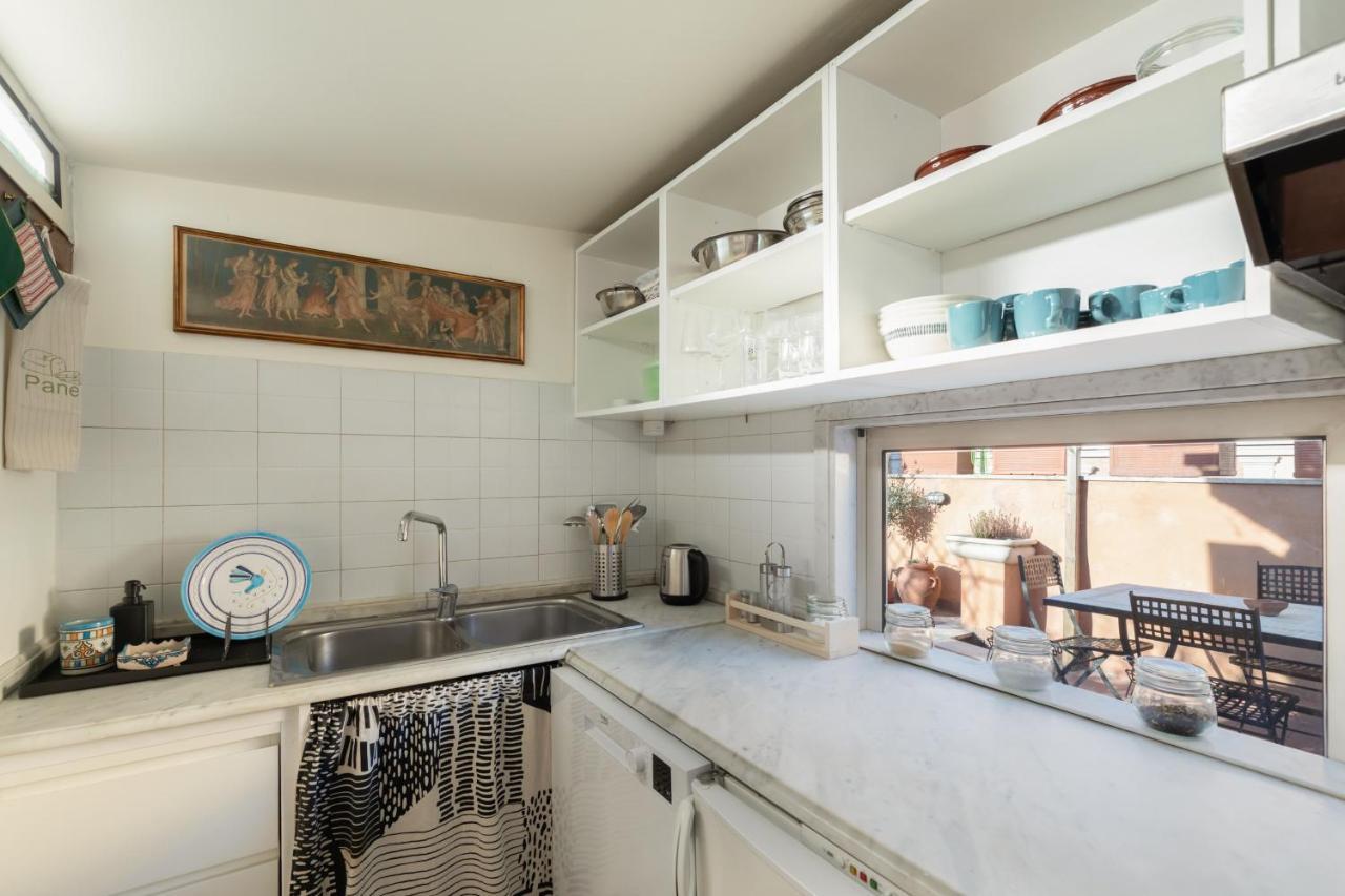 Bright And Comfy Terraced Apartment In Trastevere Rome Luaran gambar