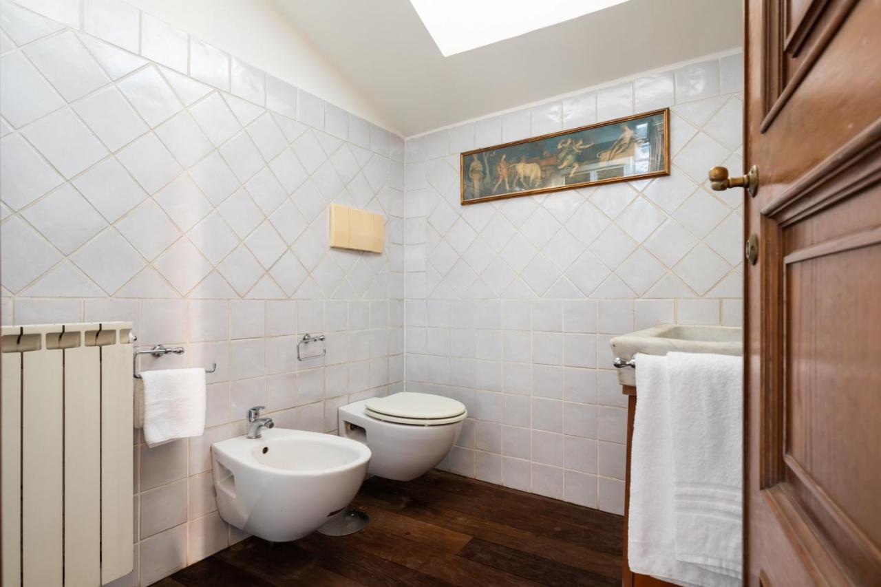 Bright And Comfy Terraced Apartment In Trastevere Rome Luaran gambar